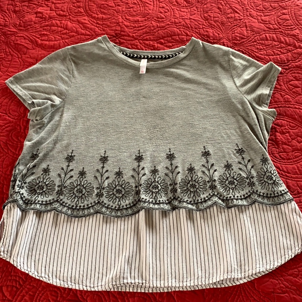 T-shirt mixed media